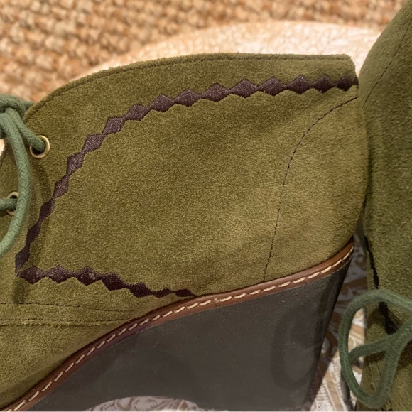 Naturalizer N5 Comfort Kaitlyn Green Wedge Bootie 7 - Picture 3 of 9